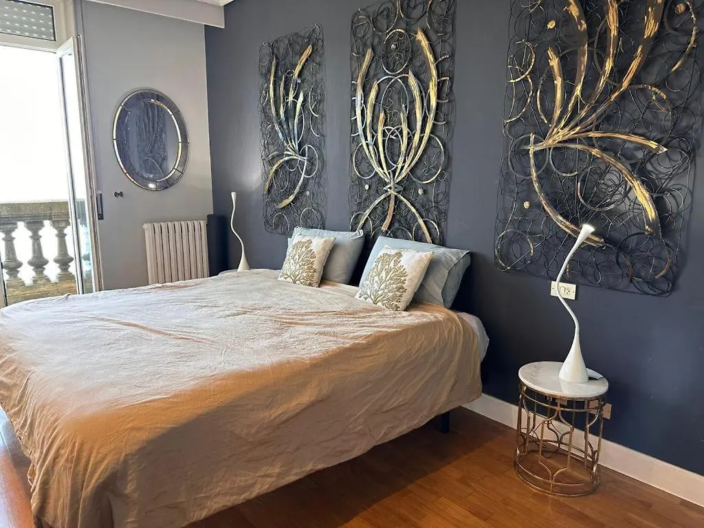 Titanic Apartment San Sebastian