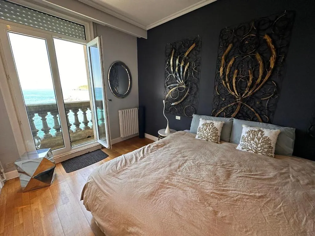 Titanic Apartment San Sebastian