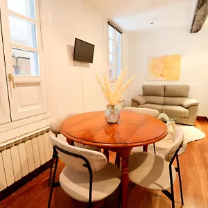 Appartement Plaza Consti, Heart Of The Old Town, Saint-Sébastien